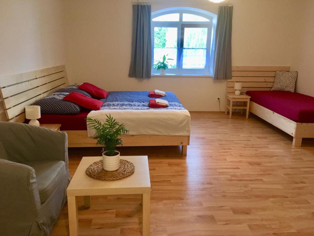 Apartmany A Ubytovani Mlynice Литовел Экстерьер фото